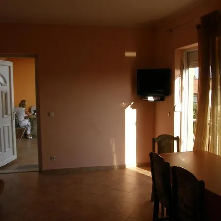 Josipa Apartment *